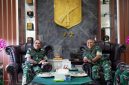Pangdam XIII/Merdeka Mayjen TNI Mirza Agus menerima audiensi Wakil Kepala Staf Teritorial (Wakaster) TNI Mayjen TNI Suhardi bersama rombongan di Markas Kodam XIII/Merdeka, Kamis (9/7/2026).