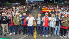 Pangdam XIII/Merdeka Mayjen TNI Mirza Agus, S.I.P., bersama jajaran Forum Koordinasi Pimpinan Daerah (Forkopimda) Provinsi Sulawesi Utara menghadiri kegiatan nonton bareng (nobar) final Piala Dunia 2026 yang digelar di kawasan Megamas, Kota Manado, Senin (20/7/2026) dini hari.