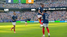 Timnas Prancis memastikan langkah ke babak 16 besar Piala Dunia 2026 usai mengalahkan Swedia dengan skor meyakinkan 3-0 pada babak 32 besar.