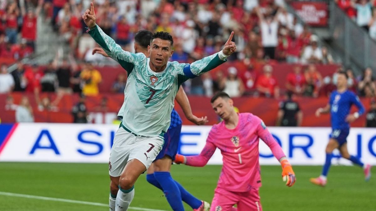 Timnas Portugal memastikan langkah ke babak 16 besar Piala Dunia 2026 usai menaklukkan Kroasia dengan skor 2-1 pada laga babak 32 besar yang berlangsung di Toronto Stadium, Jumat (3/7/2026).