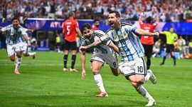 Lionel Messi kembali menjadi penentu kemenangan Argentina saat menaklukkan Mesir 3-2 pada babak 16 besar Piala Dunia 2026, Rabu (8/7/2026).