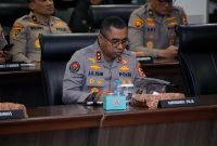 Kadiv Humas Polri Irjen Pol. Johnny Eddizon Isir saat memberikan keterangan.