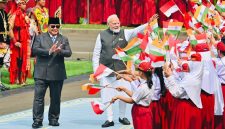 Perdana Menteri (PM) India Narendra Modi mendapat sambutan meriah saat melakukan kunjungan kenegaraan di Istana Merdeka, Jakarta, Selasa (7/7/2026).