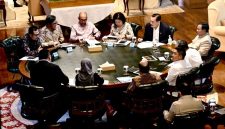 Presiden Prabowo Subianto menerima Ketua Dewan Ekonomi Nasional (DEN) Luhut Binsar Pandjaitan, beserta jajaran Dewan Ekonomi Nasional di kediaman pribadinya di Hambalang, Kabupaten Bogor, Provinsi Jawa Barat, pada Selasa petang, 14 Juli 2026. Foto: BPMI Setpres/Rusman