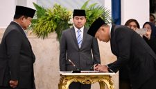 Presiden Prabowo Subianto secara resmi melantik Sudaryono sebagai Kepala Badan Gizi Nasional (BGN) di Istana Negara, Jakarta, pada Rabu, 22 Juli 2026. Foto: BPMI Setpres/Cahyo