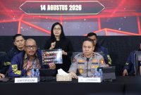 Bareskrim Polri membongkar dua jaringan judi online internasional yang beroperasi di Indonesia dan terhubung dengan Kamboja.