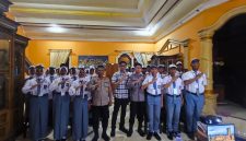 Sat Binmas Polres Bolaang Mongondow Utara mengajak anggota Paskibraka Kabupaten Bolmong Utara mengambil peran dalam menjaga keamanan dan ketertiban masyarakat.