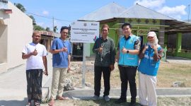 PT PLN (Persero) Unit Induk Distribusi Sulawesi Utara, Sulawesi Tengah, dan Gorontalo (UID Suluttenggo) melalui Unit Pelaksana Pelayanan Pelanggan (UP3) Gorontalo meresmikan bantuan Program Tanggung Jawab Sosial dan Lingkungan (TJSL) di Kelurahan Tilihuwa, Kecamatan Limboto, Kabupaten Gorontalo, pada Jumat (17/7).