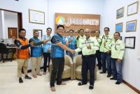 T PLN (Persero) Unit Induk Distribusi Sulawesi Utara, Sulawesi Tengah, dan Gorontalo (UID Suluttenggo) melalui UP3 Kotamobagu terus menunjukkan komitmen nyata mendukung pertumbuhan ekonomi nasional.