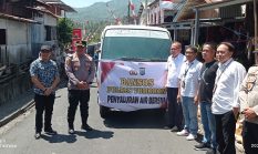Kapolres Tomohon AKBP Novrial Kombo Turun Langsung, Salurkan Air Bersih untuk Warga Tinoor 1 Terdampak Kemarau