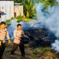 Kebakaran lahan alang-alang seluas sekitar satu hektare terjadi di Kelurahan Tuminting Lingkungan III, Kecamatan Tuminting, Kota Manado, Minggu (2/8/2026) pagi.