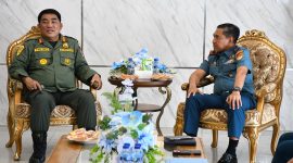 Audiensi antara Wakil Komandan Kodaeral VIII, Laksma TNI Tony Herdijanto, S.E., M.Sc., mewakili Dankodaeral VIII Laksda TNI Dery Triesananto Suhendi, dengan Gubernur Sulawesi Utara di Wisma Gubernuran Bumi Beringin, Manado, Selasa (4/8/2026).