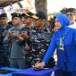 Komandan Kodaeral VIII Laksda TNI Dery Triesananto Suhendi, S.E., M.Tr.Opsla., didampingi Ketua Daerah Kodaeral VIII Gabungan Jalasenastri Koarmada RI Ny. Emy Dery T.S. meresmian Pos TNI Angkatan Laut (Pos TNI AL) Kema di Pantai Firdaus, Desa Kema 2, Kecamatan Kema, Kabupaten Minahasa Utara, Rabu (5/8/2026).