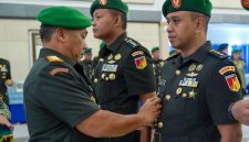 Pangdam XIII/Merdeka, Mayjen TNI Mirza Agus, S.I.P., memimpin Serah Terima Jabatan (Sertijab) sejumlah pejabat utama Kodam XIII/Merdeka.