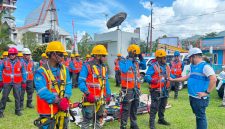 PT PLN (Persero) Unit Pelaksana Pelayanan Pelanggan (UP3) Tahuna menggelar Apel dan Inspeksi Peralatan Siaga untuk memastikan keandalan pasokan listrik menjelang peringatan Hari Ulang Tahun (HUT) ke-81 Kemerdekaan Republik Indonesia.