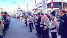 memperketat pengamanan menjelang pelaksanaan Tournament of Flowers (ToF) dalam rangkaian Tomohon International Flower Festival (TIFF) 2026 di Kota Tomohon, Sabtu (8/8/2026).