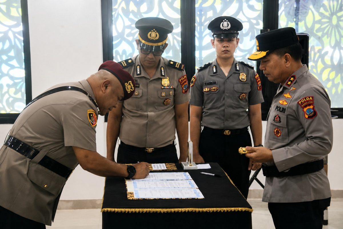 Kombes Pol Yandrie Philips Makaminan resmi menjabat Direktur Reserse Narkoba (Dirresnarkoba) Polda Sulawesi Utara.