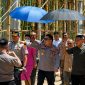 Kapolda Sulawesi Utara Irjen Pol Roycke Harry Langie mengecek langsung pembangunan Satuan Penyelenggara Administrasi (Satpas) SIM Polres Minahasa Selatan (Minsel), Senin 10/8. (ist)