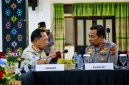 Polri bersama TNI, pemerintah pusat, pemerintah daerah, dan stakeholder memperkuat penanganan gempa bumi magnitudo 7,7 yang mengguncang Flores, Nusa Tenggara Timur (NTT).