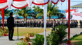 Polda Sulawesi Utara menggelar upacara pengibaran Bendera Merah Putih dalam rangka memperingati HUT ke-81 Kemerdekaan Republik Indonesia.