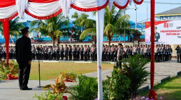 Polda Sulawesi Utara menggelar upacara pengibaran Bendera Merah Putih dalam rangka memperingati HUT ke-81 Kemerdekaan Republik Indonesia.