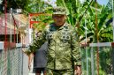 Pangdam XIII/Merdeka Mayjen TNI Mirza Agus, S.I.P., meninjau pembangunan Jembatan Perintis Garuda di Desa Talawaan Atas, Kecamatan Wori, Kabupaten Minahasa Utara, Jumat (21/8/2026).