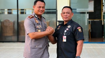 Kapolres Bitung AKBP Arie Sulistyo Nugroho menerima audiensi pengurus Senkom Kota Bitung, Jumat (21/8/2026).