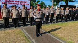 Polres Bitung memperingati Hari Juang Polri 2026 melalui upacara di Lapangan Upacara Polres Bitung, Jumat (21/8/2026).
