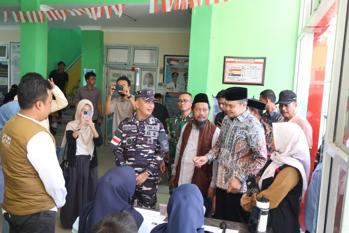 Yayasan Baitul Maal (YBM) PLN UP3 Tolitoli menggelar program Khitanan Sehat Ceria bagi 79 anak di Kecamatan Galang, Kabupaten Tolitoli, Minggu (24/8/2026).