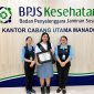 Siswi Kelas X SMA Eben Haezar Manado Glorya Louise Mintalangi (tengah) bersama Wakil Kepala Sekolah SMA Eben Haezar Manado Bidang Humas, Alisa Eman (kiri) dan Wali Kelas X5 Jane Wullur (kanan).