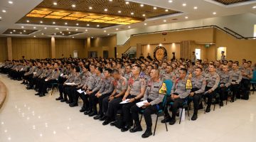 Polri memperkuat pencegahan kebakaran hutan dan lahan (karhutla) dengan mengedepankan edukasi serta peningkatan kesadaran masyarakat di daerah rawan kebakaran.