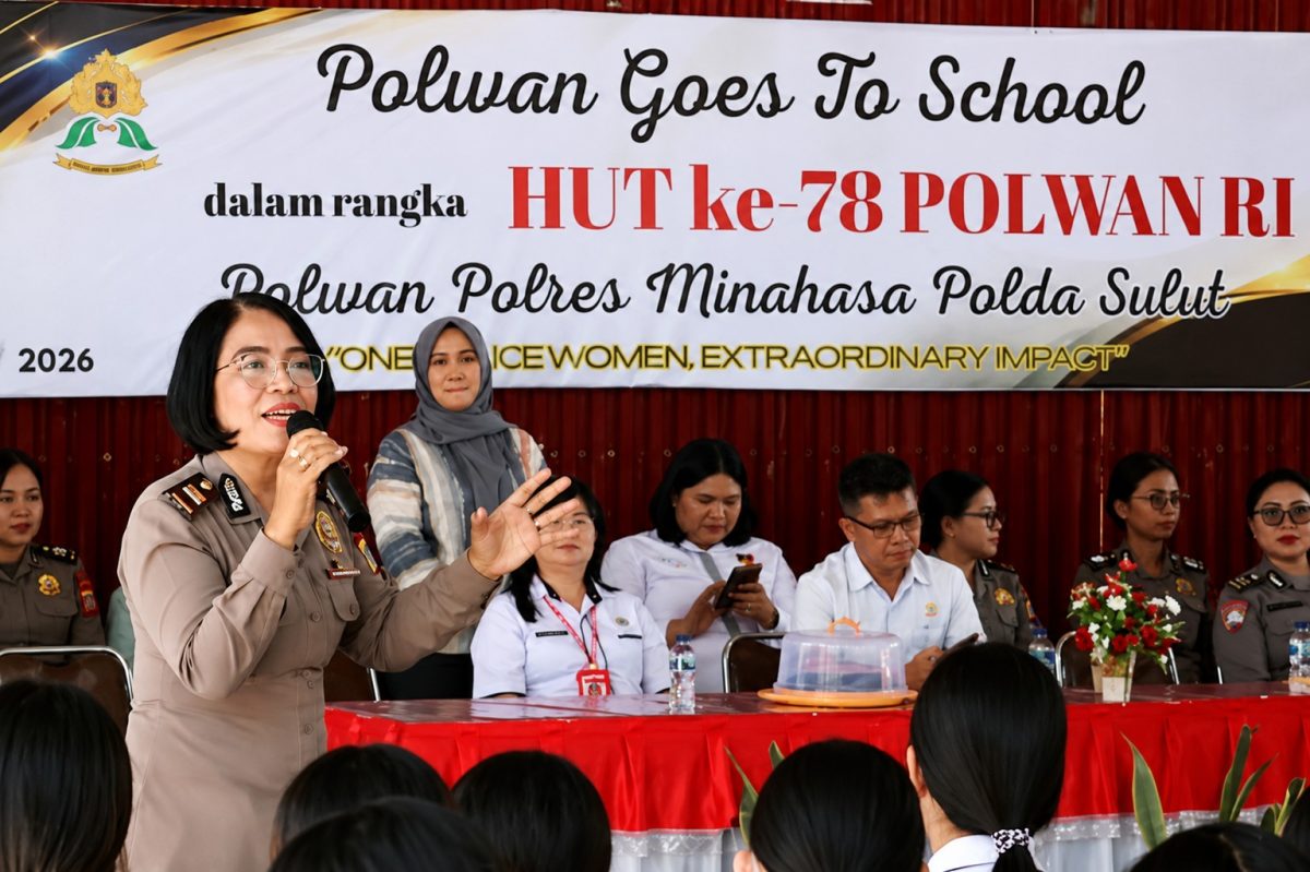 Memperingati Hari Jadi Polisi Wanita (Polwan) Republik Indonesia ke-78 tahun 2026, jajaran Polwan Polres Minahasa menggelar kegiatan Polwan Goes To School di SMP Negeri 1 Tondano, Rabu (26/8/2026).