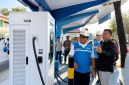 PT PLN (Persero) memperkuat ekosistem kendaraan listrik di Sulawesi Tengah dengan menambah fasilitas Stasiun Pengisian Kendaraan Listrik Umum (SPKLU) Center berteknologi fast charging di Kantor PLN UP3 Palu.