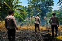Kebakaran lahan kosong terjadi di Desa Maumbi Jaga IX, Kecamatan Kalawat, Kabupaten Minahasa Utara (Minut), Rabu (26/8/2026).