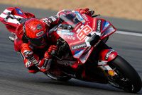 Marc Marquez mengawali MotoGP Aragon 2026 dengan hasil gemilang setelah menjadi pembalap tercepat pada sesi latihan bebas pertama (FP1).