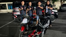 Tim gabungan Polres Bitung mengamankan tiga anak yang diduga terlibat kasus pencurian kendaraan bermotor (curanmor) di dua lokasi berbeda.