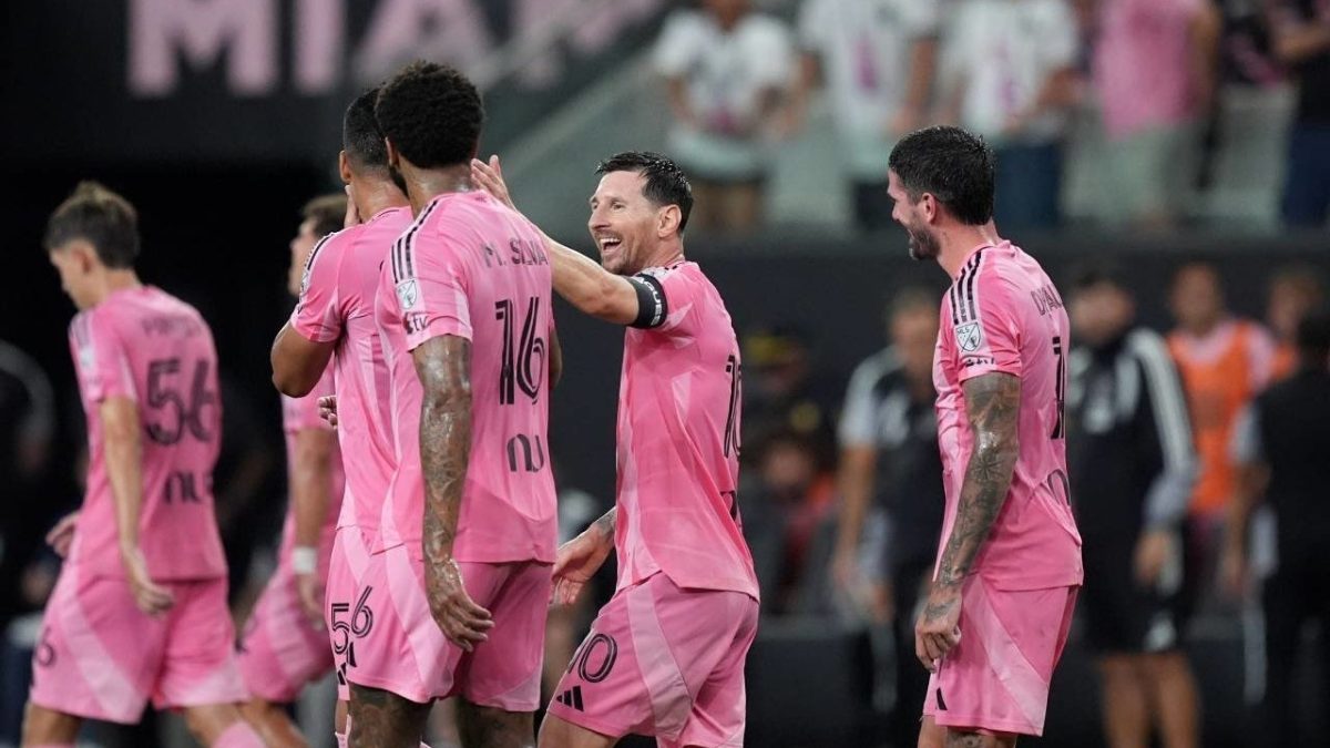 Lionel Messi kembali menunjukkan kelasnya dengan membawa Inter Miami mengawali kiprah di Leagues Cup 2026 lewat kemenangan 4-2 atas Atletico San Luis di Chase Stadium, Kamis (6/8/2026).