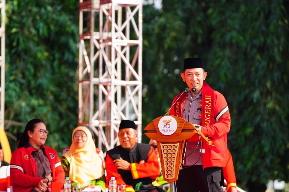 Kapolri mendorong keluarga besar Tapak Suci Putera Muhammadiyah ikut memperkuat keamanan dan ketertiban masyarakat di tengah meningkatnya tantangan sosial dan derasnya arus informasi digital.