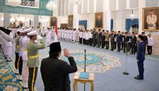 Pengukuhan anggota Pasukan Pengibar Bendera Pusaka (Paskibraka) tahun 2026 oleh Wakil Presiden Gibran Rakabuming dalam upacara yang digelar pada Sabtu, 15 Agustus 2026 di Istana Negara, Jakarta. Foto: BPMI Setpres/Cahyo