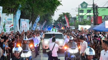 Presiden Prabowo Subianto disambut hangat dan penuh antusias oleh masyarakat di Kabupaten Jombang, Provinsi Jawa Timur, pada Kamis, 27 Agustus 2026. Foto: BPMI Setpres/Muchlis Jr