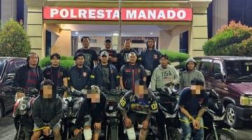 Tim Unit Reaksi Cepat (URC) Team Charlie dan Team Delta Satreskrim Polresta Manado mengamankan empat orang yang diduga terlibat dalam sejumlah aksi pencurian sepeda motor.