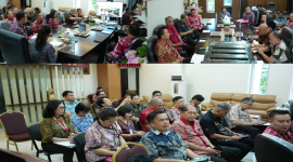 Wakil Bupati Minahasa Vanda Sarundajang, SS., M.AP., menegaskan pentingnya penguatan akuntabilitas dan mitigasi risiko dalam memimpin Rapat Evaluasi Progres Pelaporan Monitoring, Controlling, Surveillance for Prevention (MCSP) Risk Based Surveillance (RBS) Tahun 2026 di Ruang Kerja Wakil Bupati, Minahasa, Kamis (3/9/2026).
