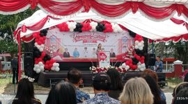 Wakil Bupati (Wabup) Minahasa Vanda Sarundajang, S.S M.M., membuka Festival Literasi Kabupaten Minahasa 2026, di halaman Gedung Layanan Perpustakaan Daerah Kabupaten Minahasa, Kamis (17/9/2026).