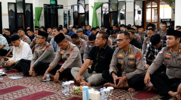 Kepolisian Daerah Sulawesi Utara (Polda Sulut) memperingati Maulid Nabi Muhammad SAW 1448 Hijriah di Masjid Nurul Jihad, Kamis (3/9/2026).