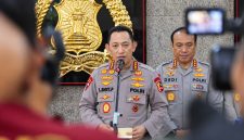 Kapolri Jenderal Polisi Listyo Sigit Prabowo memerintahkan seluruh jajaran Polri meningkatkan kesiapsiagaan menghadapi dampak erupsi Gunung Anak Krakatau.