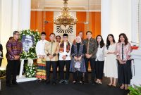 Kapolri Jenderal Polisi Listyo Sigit Prabowo menghadiri pembukaan pameran karya seni Nasirun bertajuk “Bersimpuh di Kaki Para Guru” di Galeri Nasional Indonesia, Jakarta Pusat, Sabtu (12/9/2026) malam.