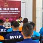 Warga Binaan Pemasyarakatan (WBP) Rutan Kelas IIB Kotamobagu mengikuti sosialisasi hukum di Aula Rutan, Senin (15/9/2026).