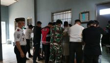 Lembaga Pemasyarakatan (Lapas) Kelas III Amurang menggelar razia gabungan dan tes urine terhadap Warga Binaan Pemasyarakatan (WBP) serta pegawai.