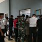 Lembaga Pemasyarakatan (Lapas) Kelas III Amurang menggelar razia gabungan dan tes urine terhadap Warga Binaan Pemasyarakatan (WBP) serta pegawai.