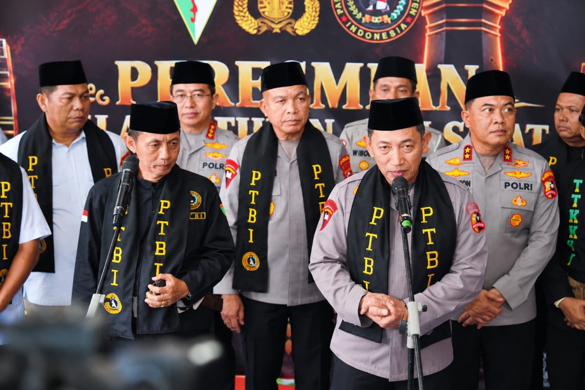 Kapolri Listyo Sigit Prabowo meresmikan Balai Silat PTBI di Banten dan meminta fasilitas tersebut terbuka bagi seluruh perguruan silat serta masyarakat.